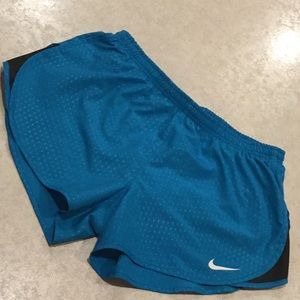 Nike Tempo Short